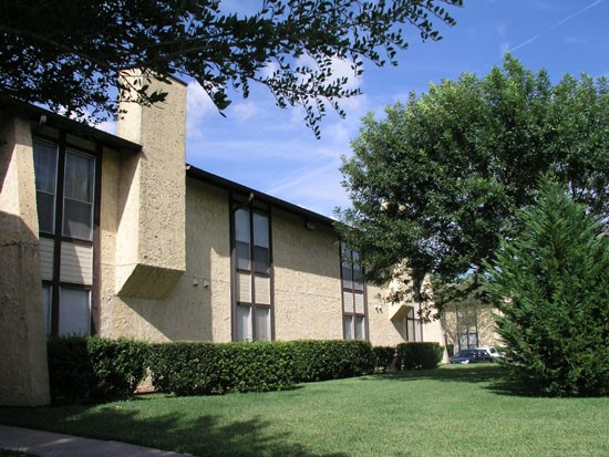 Alexis Park Apartments