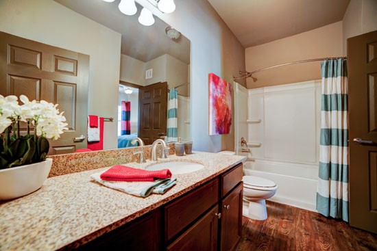 Kingston Crossing Apartment Homes