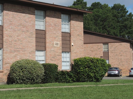 Brookwood Plaza Apartments