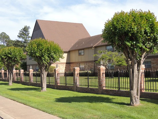 Castlewood Apartments