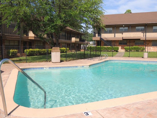 Castlewood Apartments