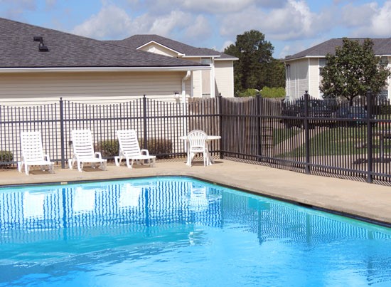 Fox Creek Apartments