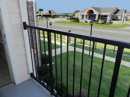 Lexington Place Apartments