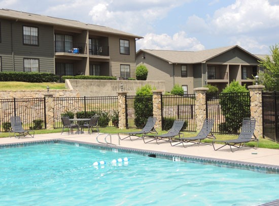Nantucket Harbor Apartments