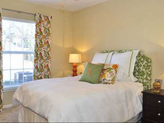 RiverScape Apartments