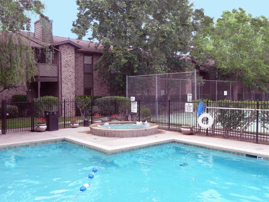 Sommerset Apartments