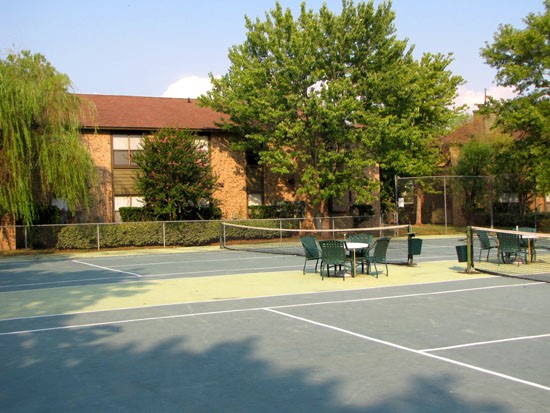 Sommerset Apartments