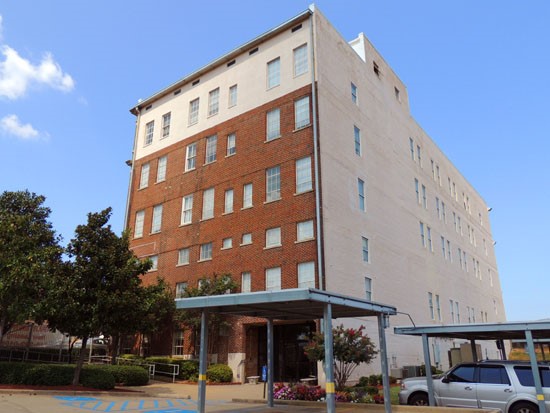 United Jewelers Apartments