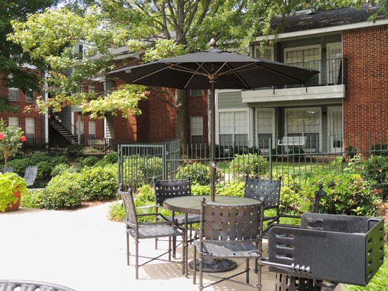 Willows at Wright Island Apartments