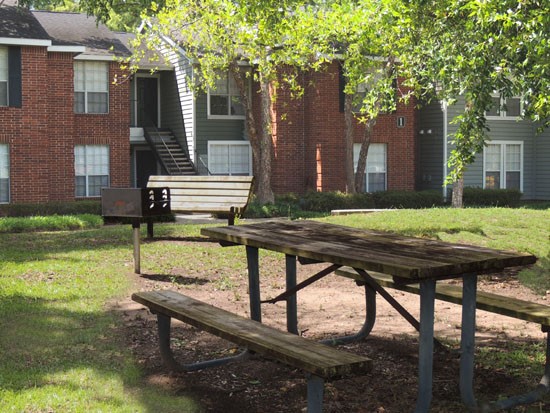 Willows at Wright Island Apartments